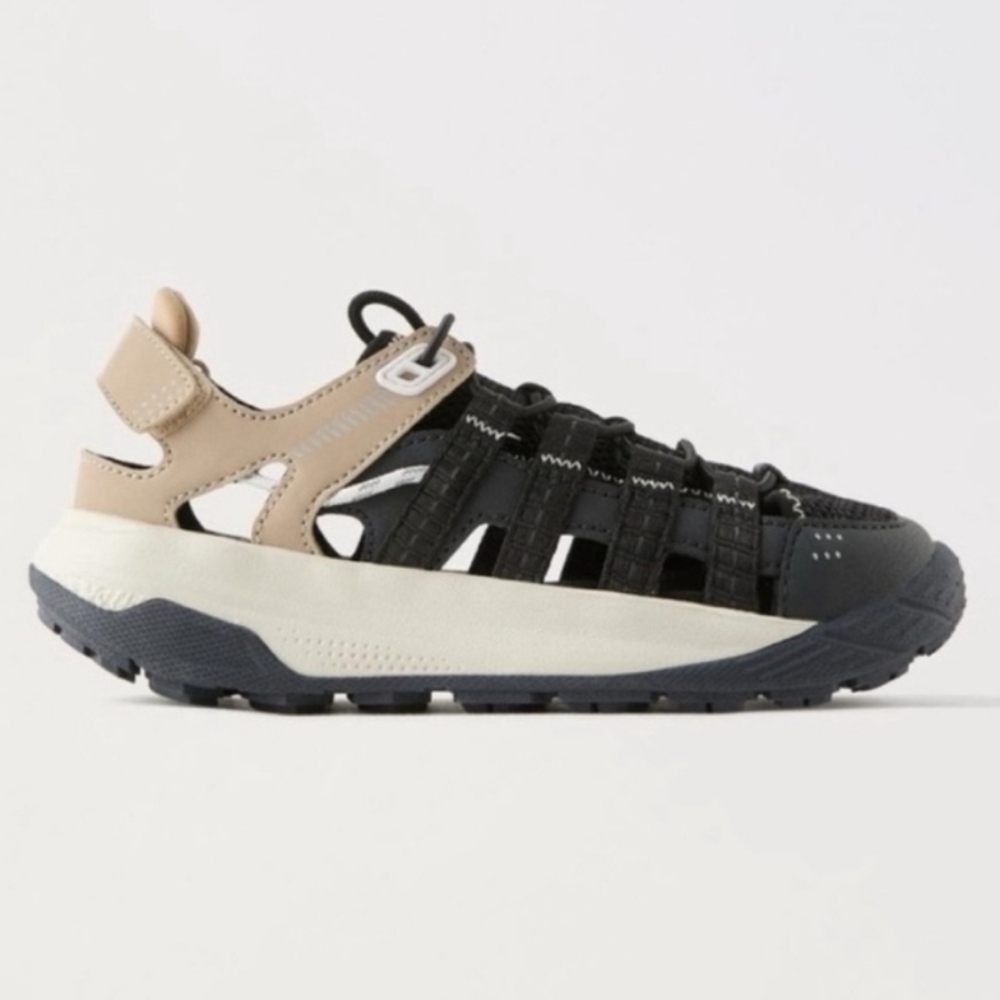 New Zara kids Black SPORTY CAGE SNEAKERS